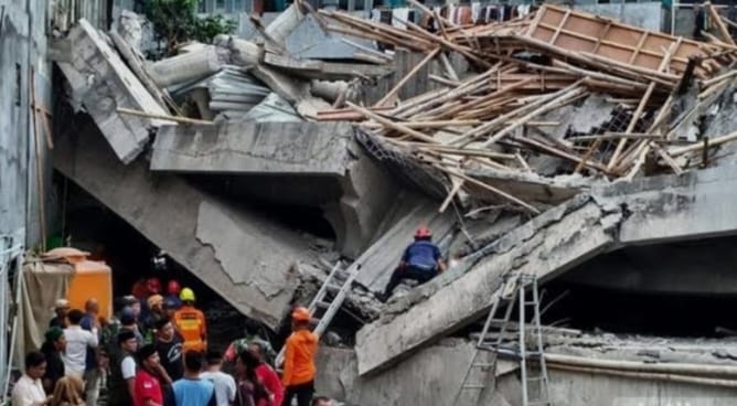 Tragedi Ponpes Sidoarjo: Proses Evakuasi Dihentikan, Puluhan Korban Tewas